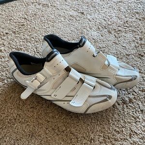 Shimano cycling shoes with look delta clips